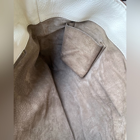 EUC Marc Jacobs Leather Shoulder Bag - Picture 12 of 17